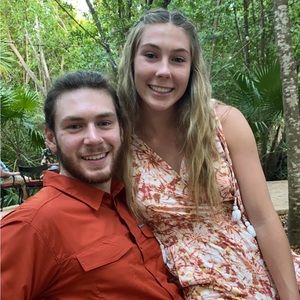 Meet your Posher, Cara